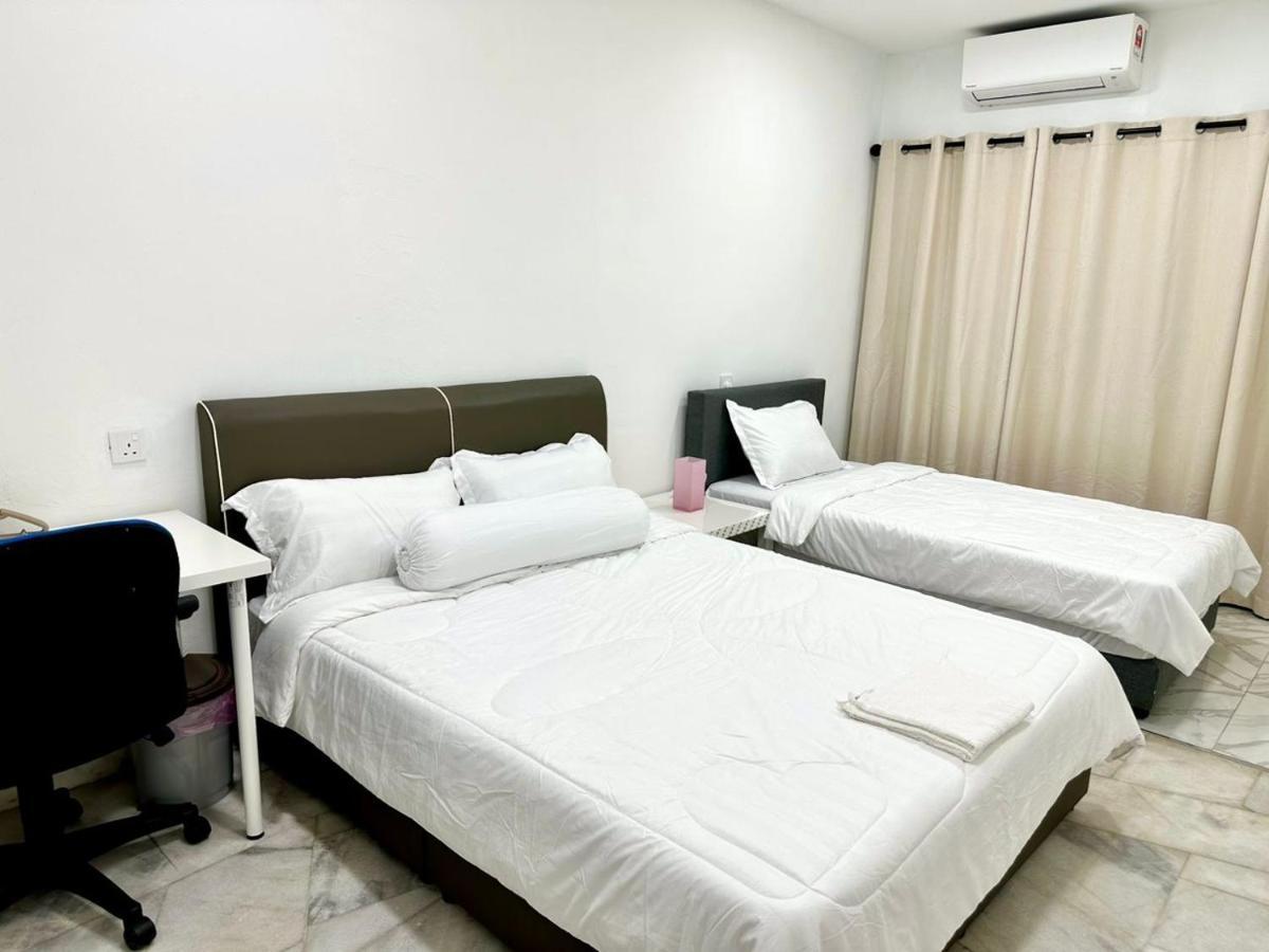 Homestay Three Perai